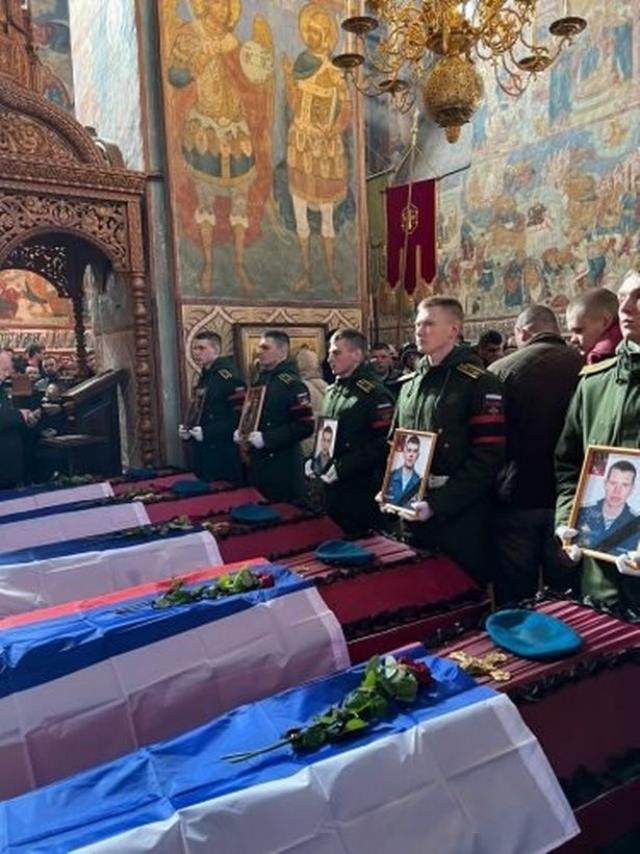 'Putin'in canavarları' deniliyordu, işgalin faturasını ağır ödediler! Rus ordusunun en iyi askerleri toprağa verildi 'Putin'in canavarları' deniliyordu, işgalin faturasını ağır ödediler! Rus ordusunun en iyi askerleri toprağa verildi