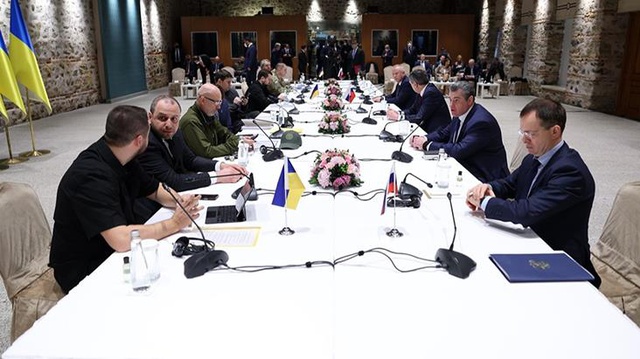 Savaş sona mı eriyor? Rus heyetinin en yetkili ismi son durumu özetleyip, olumlu haberi verdi: Daha gerçekçi hale gelindi Savaş sona mı eriyor? Rus heyetinin en yetkili ismi son durumu özetleyip, olumlu haberi verdi: Daha gerçekçi hale gelindi