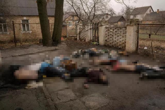 Buça'da sokaklardaki cesetlerin şoku bitmeden bu kez de kilise bahçesinde toplu mezar! İlk kez uydudan görüntülendi Buça'da sokaklardaki cesetlerin şoku bitmeden bu kez de kilise bahçesinde toplu mezar! İlk kez uydudan görüntülendi