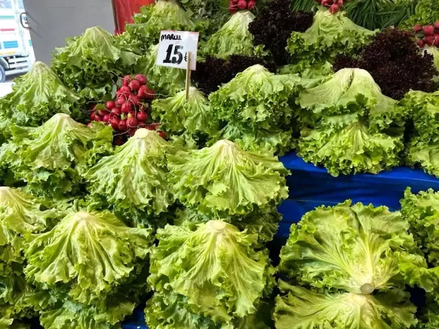 Biberde fiyat etiketi grama döndü Biberde fiyat etiketi grama döndü