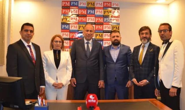 Gelecek Partisi'nden istifa edenler yeni parti kuruyor Gelecek Partisi'nden istifa edenler yeni parti kuruyor