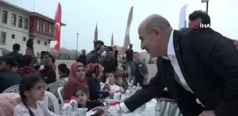 Mardin Valisi Demirtaş, iftarda vatandaşlarla bir araya geldi