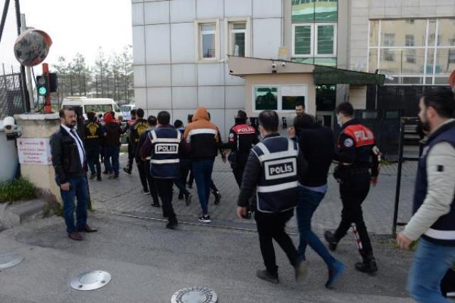 Doğu ve Güneydoğu Anadolu Bölgesi'nin en büyük dolandırıcılık şebekesi çökertildi Doğu ve Güneydoğu Anadolu Bölgesi'nin en büyük dolandırıcılık şebekesi çökertildi