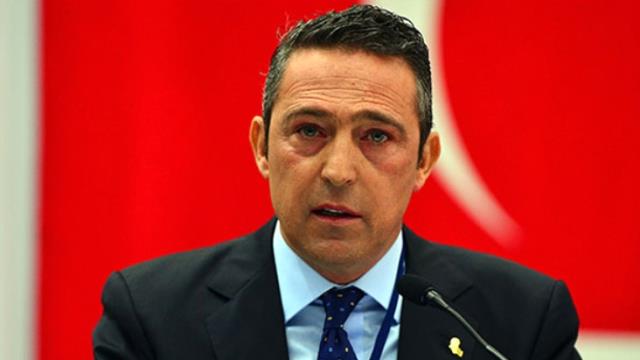 İngilizler onu hemen tanadı! Ozan Tufan'ın geri dönme sebebi hiç şaşırtmadı İngilizler onu hemen tanadı! Ozan Tufan'ın geri dönme sebebi hiç şaşırtmadı