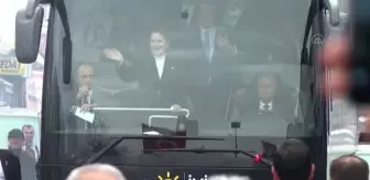 İYİ Parti Genel Başkanı Akşener, esnafı ziyaret etti