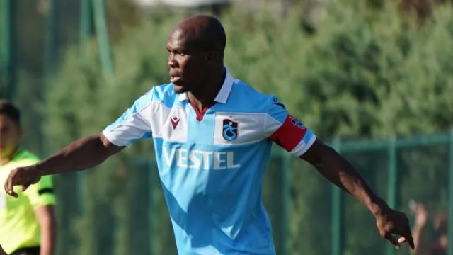 Nwakaeme, Fenerbahçe'ye gidecek mi? Trabzonspor'un kaptanı kararını verdi Nwakaeme, Fenerbahçe'ye gidecek mi? Trabzonspor'un kaptanı kararını verdi