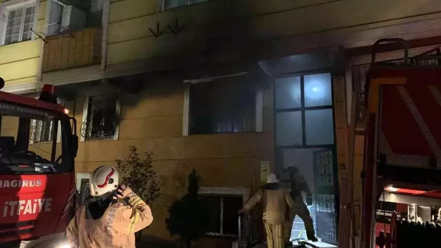 Komşularının kabusu olan kişinin evinde yangın çıktı: Apartman sakinleri dumandan etkilendi