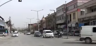 Hırsızların iş üzerinde birbirleriyle karşılaştığı mahallenin muhtarı isyan etti: 'Güvenlik kamerasından bile çekinmiyorlar'
