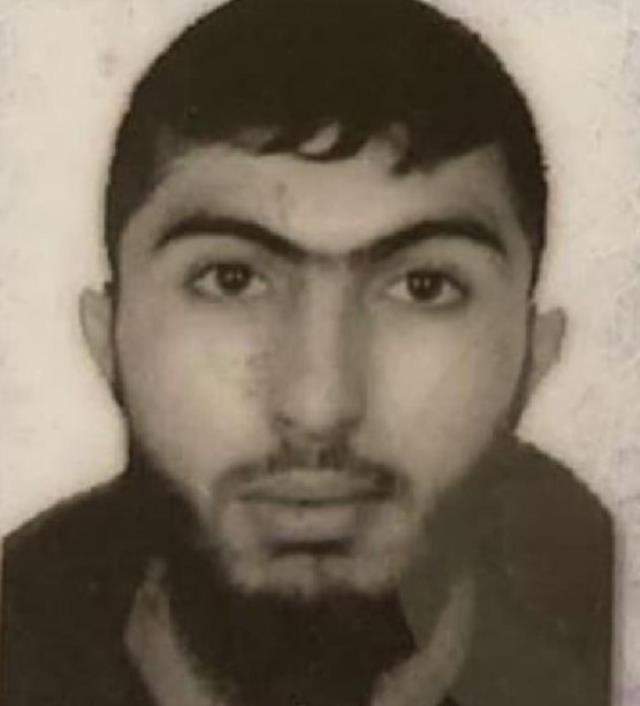 Kız meselesi yüzünden arkadaşının boğazını keserek öldürdü Kız meselesi yüzünden arkadaşının boğazını keserek öldürdü
