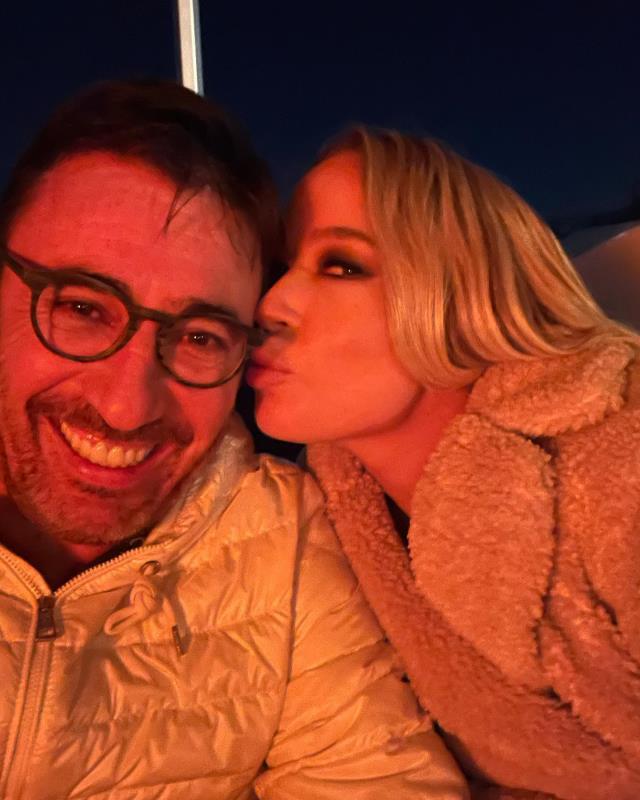 Trafik kazasında kaybettiği sevgilisi için şarkı yazan Gülçin Ergül, gözyaşlarına hakim olamadı Trafik kazasında kaybettiği sevgilisi için şarkı yazan Gülçin Ergül, gözyaşlarına hakim olamadı