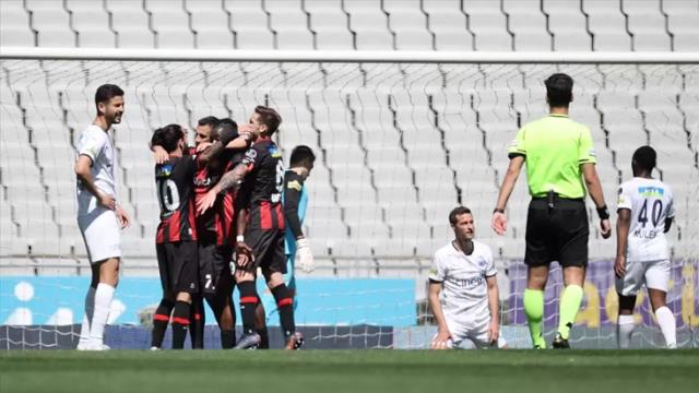 Derbide gol yağmuru! Volkan Demirel ecel terleri döktü Derbide gol yağmuru! Volkan Demirel ecel terleri döktü