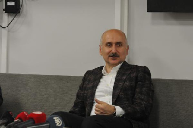 Ulaştırma ve Altyapı Bakanı Adil Karaismailoğlu'ndan İstanbul'daki toplu ulaşım zammına tepki! Ulaştırma ve Altyapı Bakanı Adil Karaismailoğlu'ndan İstanbul'daki toplu ulaşım zammına tepki!