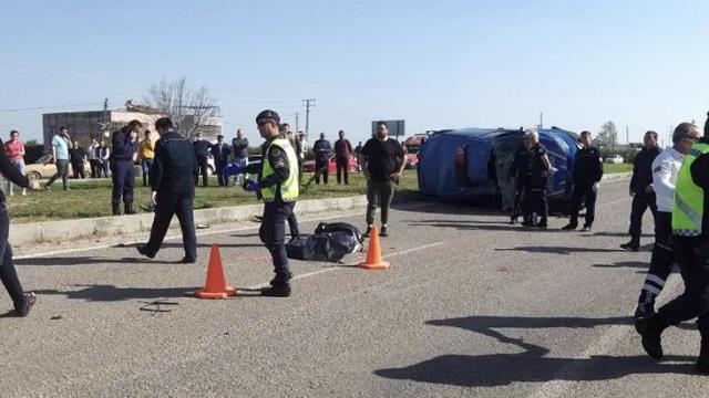Kozan'da askeri araçla otomobil çarpıştı! Kazada 2 asker şehit düştü, 3 asker yaralandı Kozan'da askeri araçla otomobil çarpıştı! Kazada 2 asker şehit düştü, 3 asker yaralandı