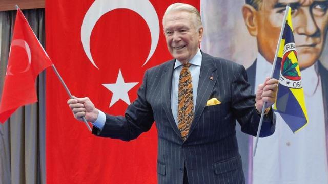 Son Dakika: Fenerbahçe'nin yeni Yüksek Divan Kurulu Başkanı Uğur Dündar oldu Son Dakika: Fenerbahçe'nin yeni Yüksek Divan Kurulu Başkanı Uğur Dündar oldu