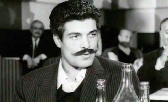 Yeşilçam'ın usta sanatçısı İzzet Günay, genç kalmanın formülünü verdi: Yediğinize içtiğinize dikkat edin