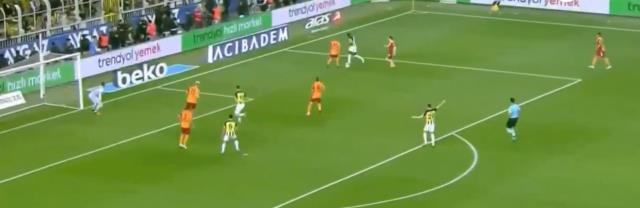 Fenerbahçe'den derslik organizasyon! İşte Galatasaray'ı geriye düşüren o gol Fenerbahçe'den derslik organizasyon! İşte Galatasaray'ı geriye düşüren o gol