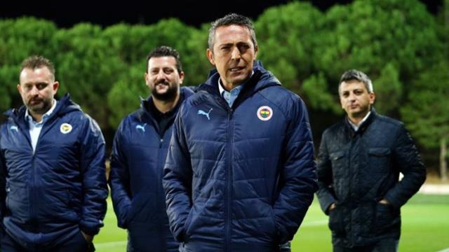 Herkes var Başkan yok! Ali Koç'un maça gelmeme sebebi çok ilginç Herkes var Başkan yok! Ali Koç'un maça gelmeme sebebi çok ilginç