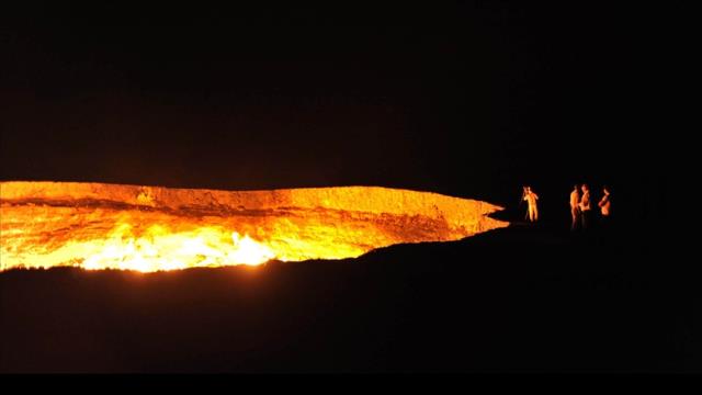 Türkmenistan'da 50 yıldır yanmaya devam eden Derveze gaz krateri için harekete geçildi