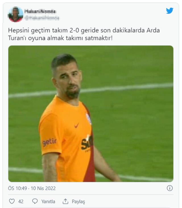 Fenerbahçe maçının son 10 dakikasında forma giyen Arda Turan'ın görüntüsü gündem oldu Fenerbahçe maçının son 10 dakikasında forma giyen Arda Turan'ın görüntüsü gündem oldu