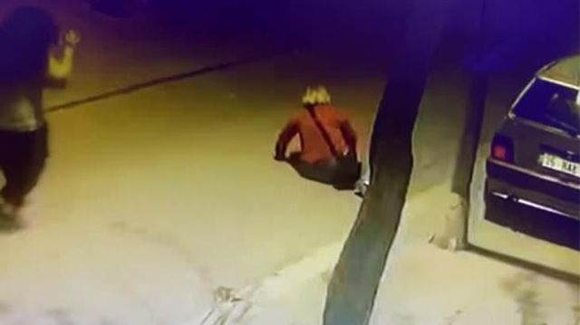 Fatih'te silahlı çatışma çıktı, olay yerinden geçen İranlı turist kurşunların hedefi oldu
