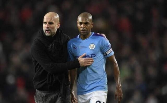Pep Guardiola kulaklarına inanamadı! Gazetecinin verdiği haberden sonra nutku tutuldu