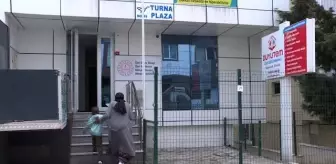 Afrika'dan eğitim için geldi, otizmli oğlu için kaldı