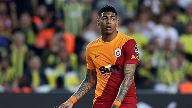 Derbi sonrası takım içinde deprem! Galatasaray'da tüm oyuncular, faturayı bir futbolcuya kesti