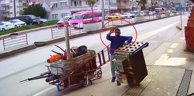 Hırsızlığında bu kadarı! Kapı önündeki paspası dahi çaldılar