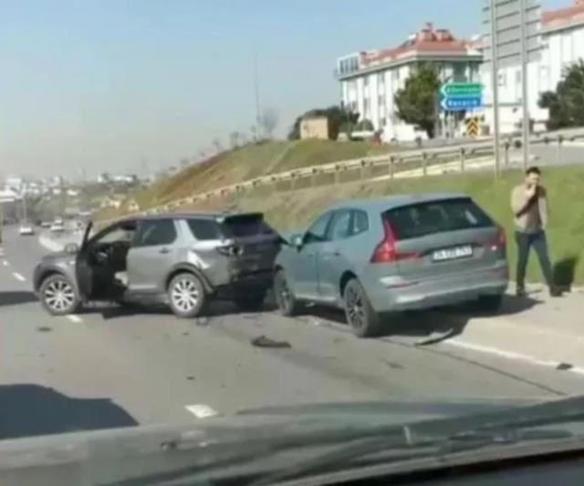 Beşiktaş'ın İspanyol futbolcusu Montero trafik kazası geçirdi