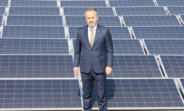 Yeşil Bursa'nın enerjisi doğadan! Büyükşehir belediyesinin projeleri büyüyor, atık çamuru bile elektriğe dönüşüyor