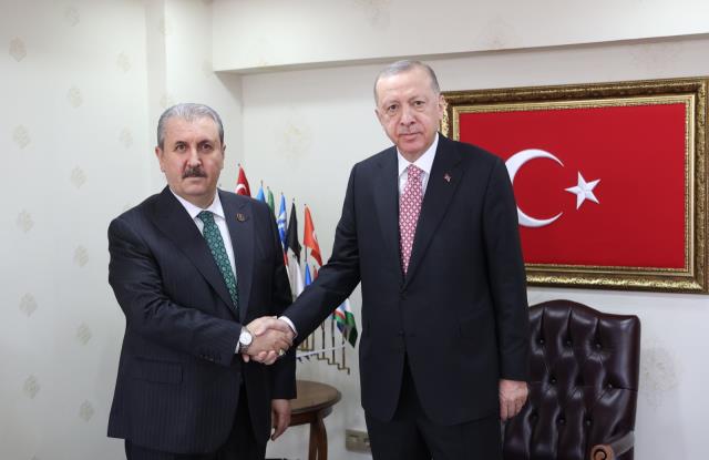 Cumhurbaşkanı'nın Destici ziyaretinde dikkat çeken detay! Programını aniden değiştirmiş Cumhurbaşkanı'nın Destici ziyaretinde dikkat çeken detay! Programını aniden değiştirmiş