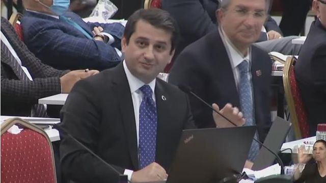 İBB Meclisi'nde öğrencilerin zamdan muaf tutulması tartışması: İBB batıyorsa dükkanı kapatsınlar