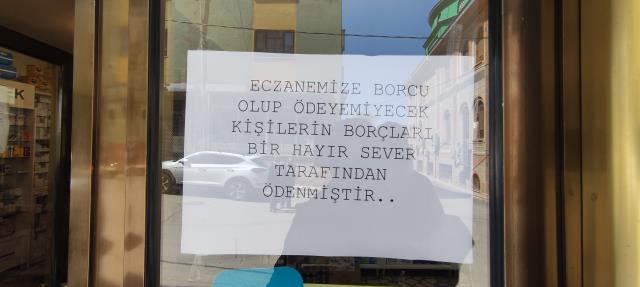 Her Ramazan ayında ortaya çıkıyor! Bursa'da gizemli hayırsever, vatandaşların 100 bin liralık eczane borcunu ödedi