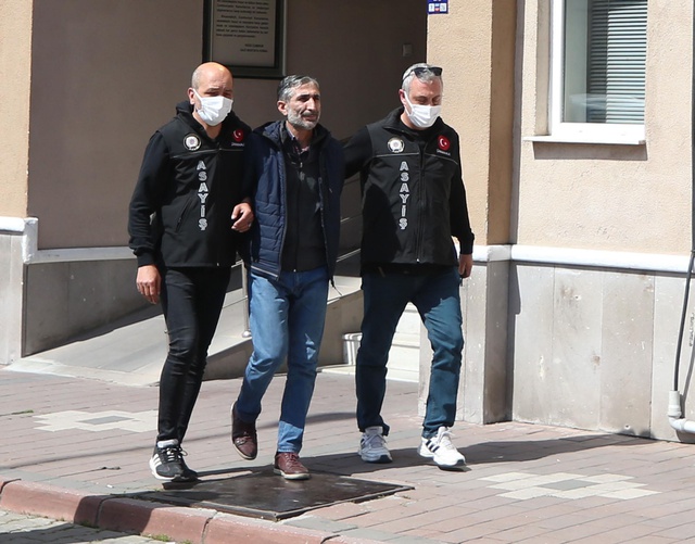 Çanakkale polisi 1 milyon 90 bin lirayı telefon dolandırıcılarından kurtardı