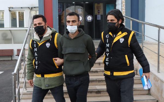 Eşini 34 yerinden bıçaklayarak öldürdü; 'Birbirimizi seviyorduk' dedi
