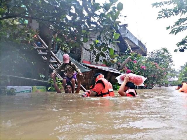 Filipinler'i Megi Fırtınası vurdu! 167 kişi öldü, 100'den fazla insan kayıp