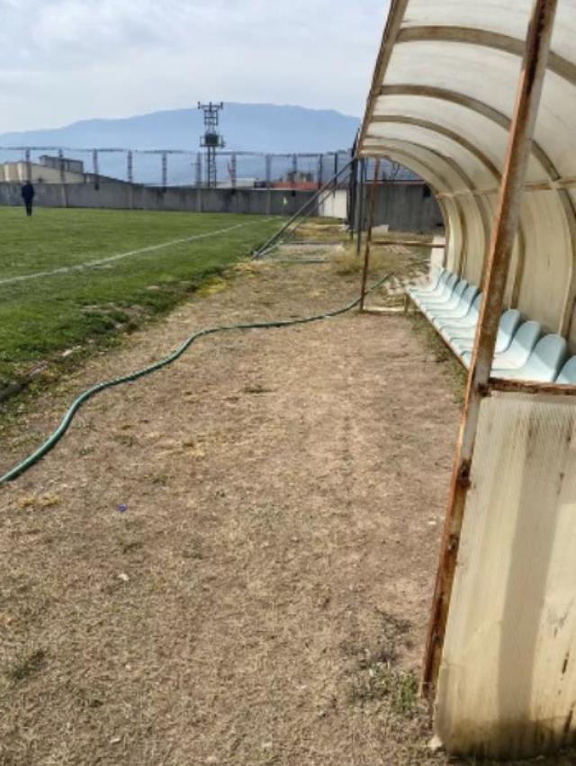 Türk futbolunun utanç kareleri! Başakşehir maçından gelen fotoğraflar pes dedirtti