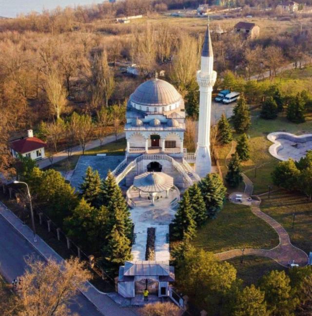Cumhurbaşkanı Erdoğan talep etti, Rusya operasyon yaptı! Mariupol'deki camiye sığınan Türkler artık özgür