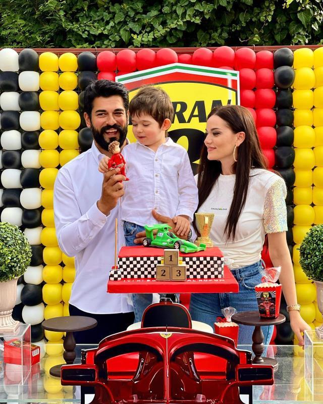 Fahriye Evcen ve Burak Özçivit'in Oğulları Karan 3 Yaşında