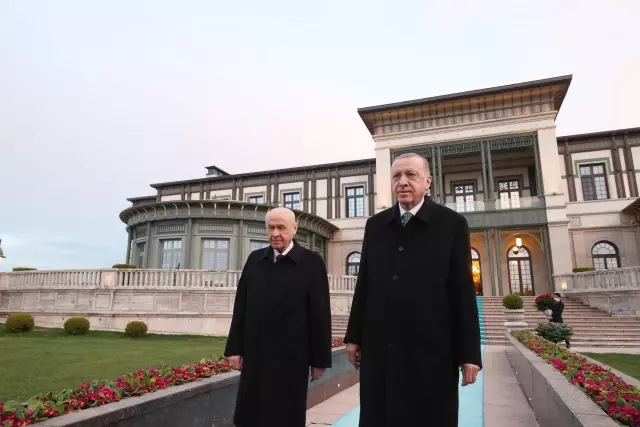 Cumhurbaşkanı Erdoğan, Bahçeli ile iftar yaptı! İşte görüşmeden ilk kareler