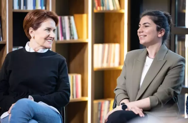 Meral Akşener yeni tarzı ile sosyal medyada gündem oldu