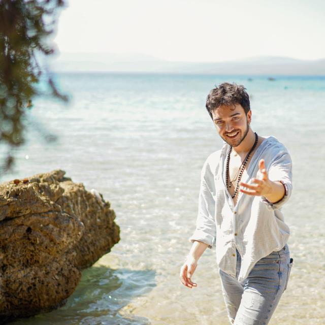 Taklit videolarıyla tanınan fenomen Melikhan Sağlam, cinsiyet değiştirdi