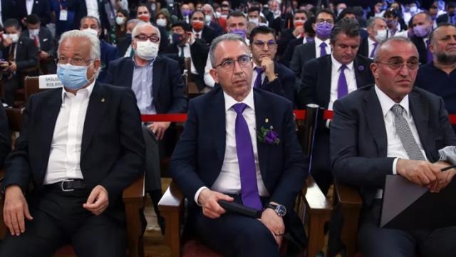 Galatasaray'da başkanlık seçimi yapılabilecek mı? Cuma günü dananın kuyruğu kopuyor Galatasaray'da başkanlık seçimi yapılabilecek mı? Cuma günü dananın kuyruğu kopuyor