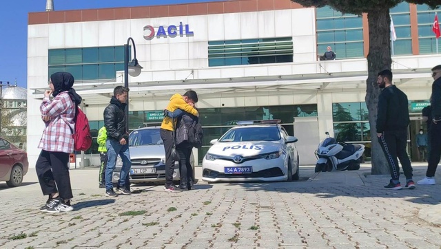 Liselilerin tartışması kavgaya dönüştü! Yere düşen işitme engelli Enes hayatını kaybetti Liselilerin tartışması kavgaya dönüştü! Yere düşen işitme engelli Enes hayatını kaybetti