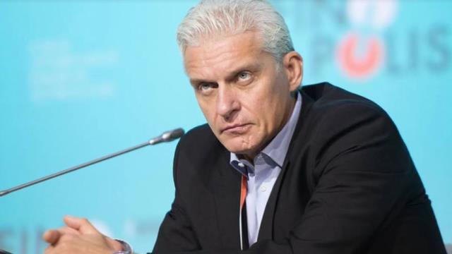 Rusya'da savaş huzursuzluğu ! Ülkenin en zengin ismi, Putin'e açtı ağzını yumdu gözünü Rusya'da savaş huzursuzluğu ! Ülkenin en zengin ismi, Putin'e açtı ağzını yumdu gözünü