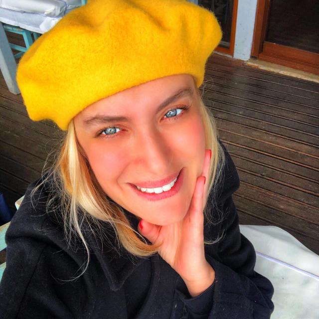 Hakan Peker, 19 yaş küçük yeni sevgilisiyle sarmaş dolaş görüntülendi