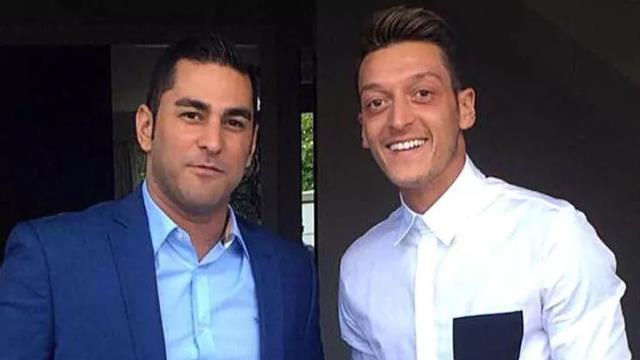 Savaş şimdi başlıyor! Mesut Özil kadro dışı kalamaz