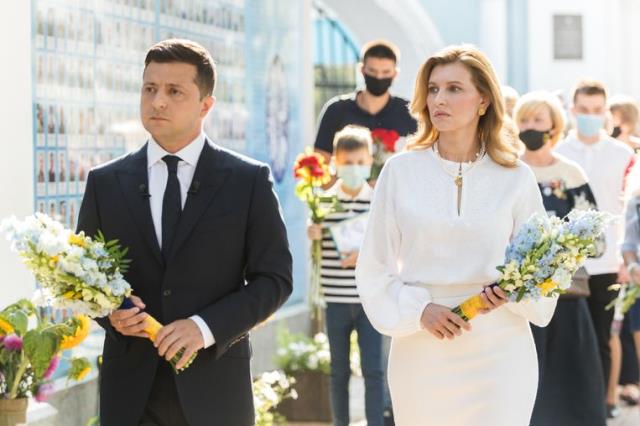 Ukrayna'nın First Lady'si Olena Zelenska, iki aydır devam eden savaşı anlattı! Emine Erdoğan'a da bir mesajı var Ukrayna'nın First Lady'si Olena Zelenska, iki aydır devam eden savaşı anlattı! Emine Erdoğan'a da bir mesajı var