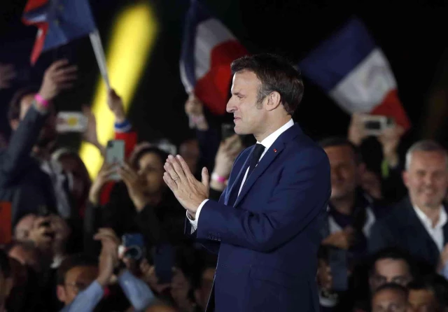 Macron'dan zafer konuşması: Birçok yurttaşım beni desteklemek için değil, aşırı sağı engellemek için bana oy verdi