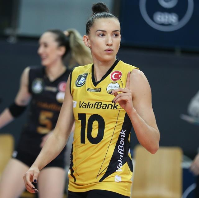 Kaybetmeyi unuttular! Sultanlar Ligi'nde ilk finalist VakıfBank